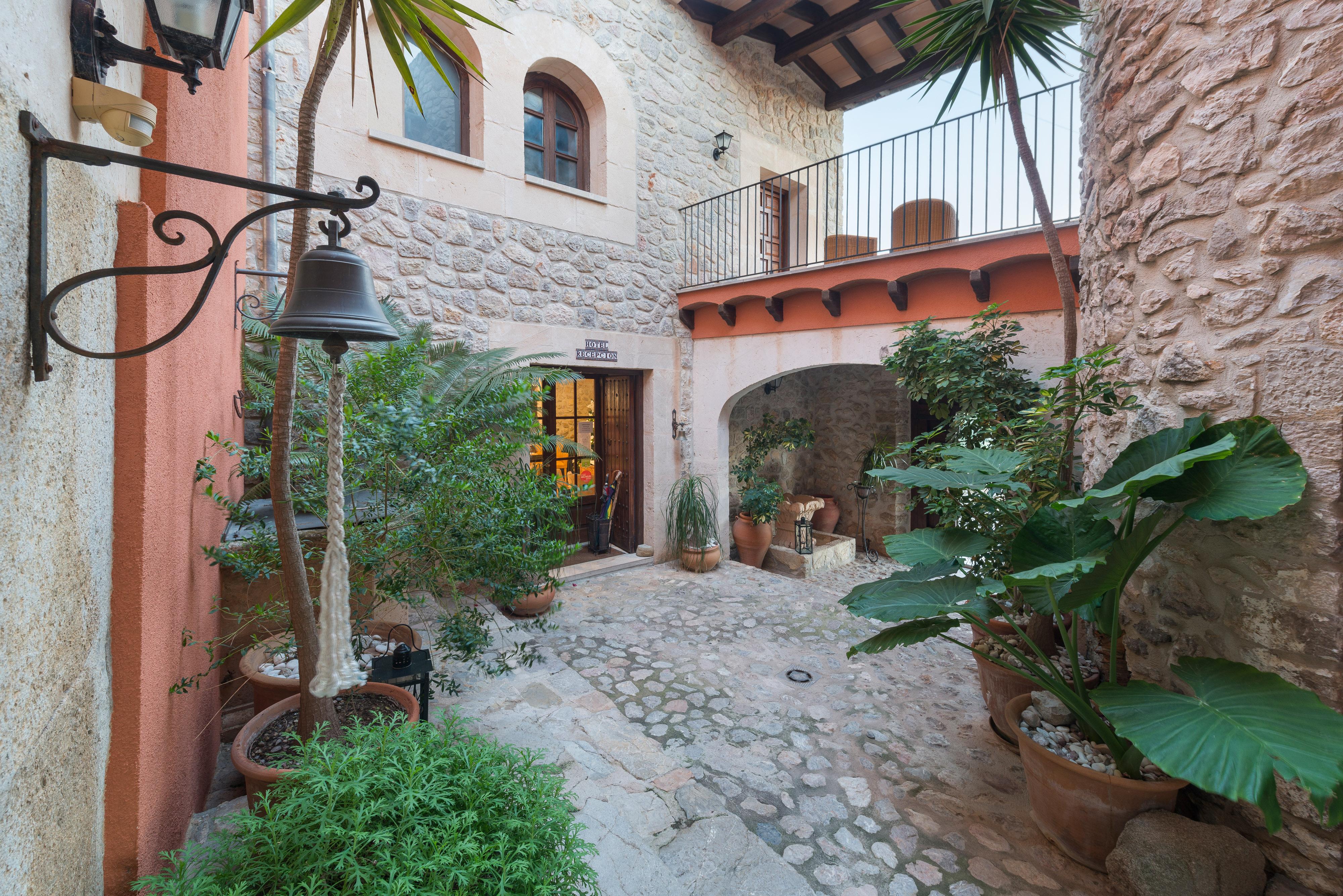 New Furios By Calco Landhaus Selva (Mallorca)